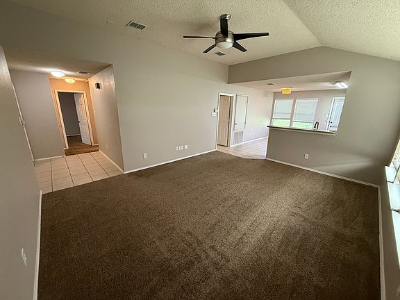 3rd image of 9301 Goldenview Dr