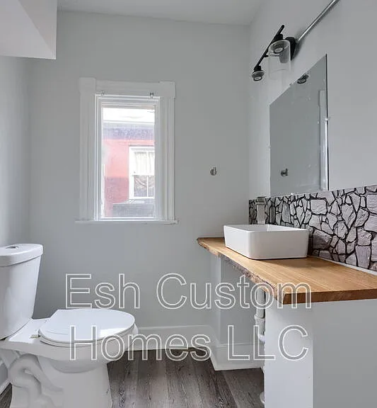 611 S Prince St — Photo 25
