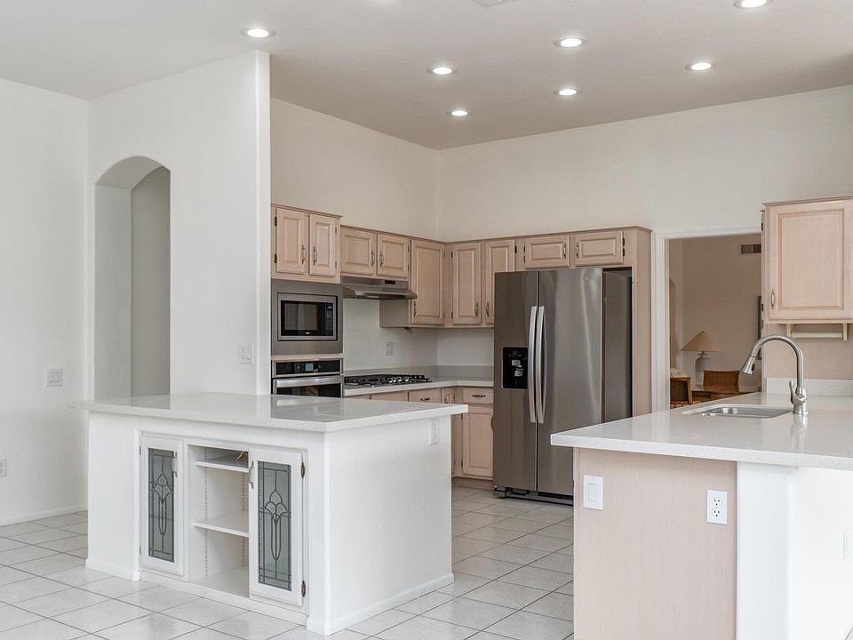 1st image of 15617 W Huron Dr