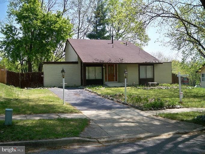 1st image of 8806 Monmouth Dr
