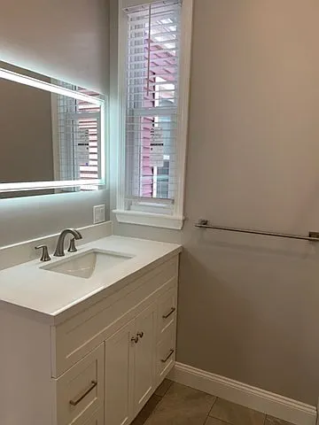5 1/2 Edward St #2 — Photo 9