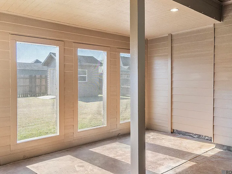 308 Hill Ridge Dr — Photo 24