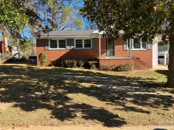 704 Christian St, Cheraw, SC 29520