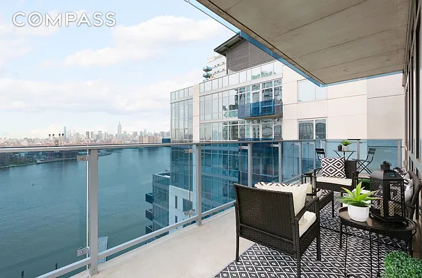 Sold by Compass | media 2