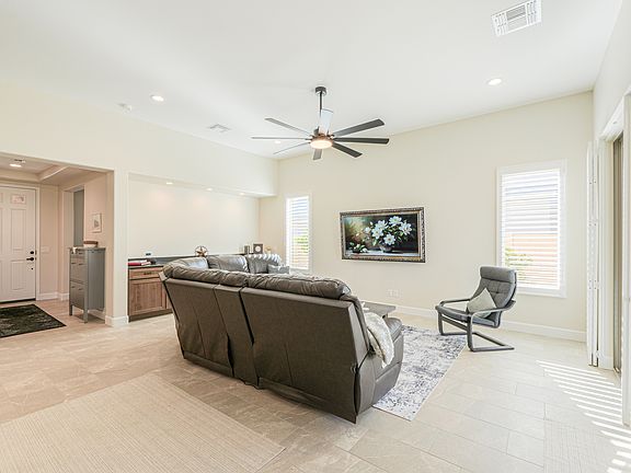 5th image of 5076 N Grand Canyon Dr