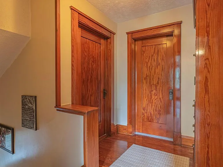 1839 Jefferson Ave — Photo 18