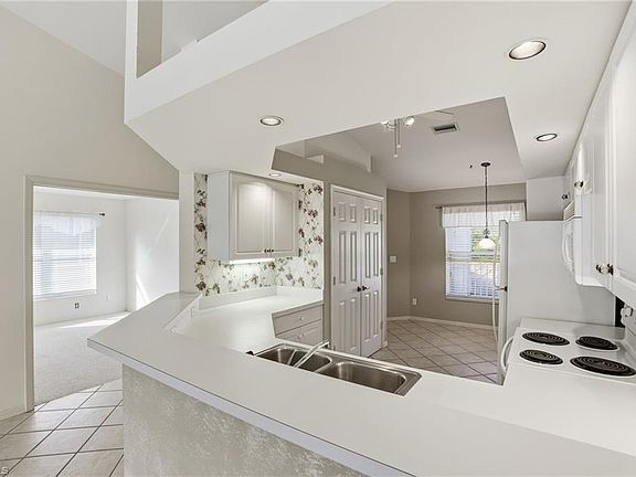 4th image of 1032 Manor Lake DR #D204