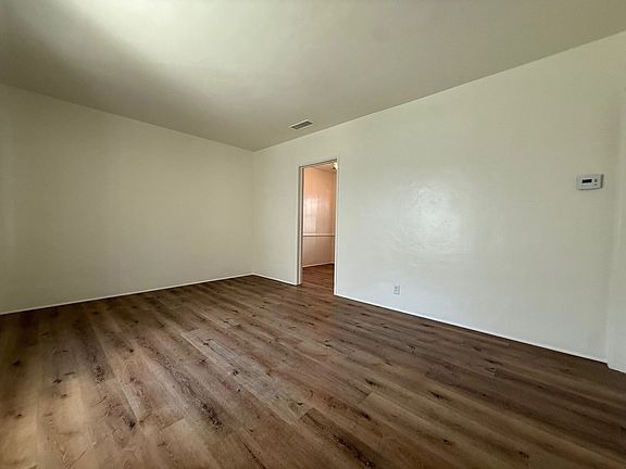 2nd image of 116 E Buckthorn St APT B