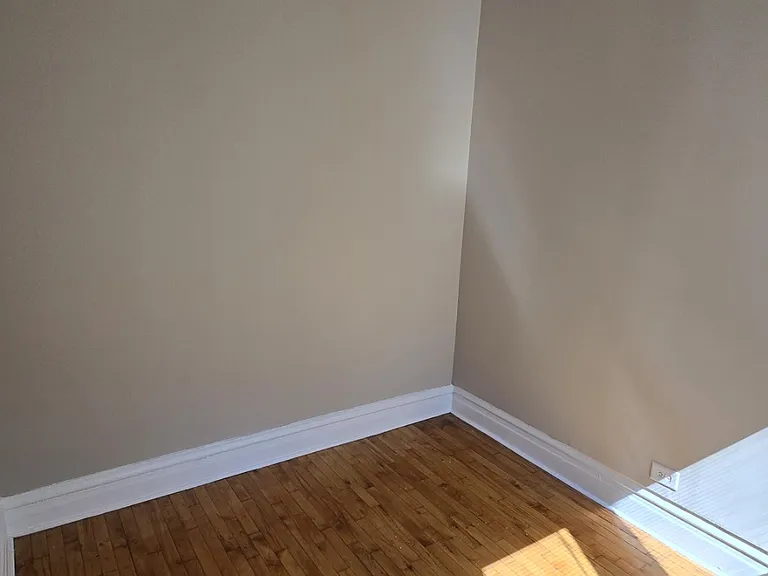 928 S Claremont Ave #2F — Photo 15