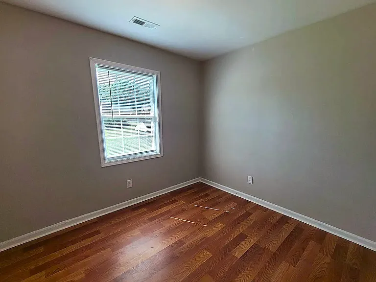 1645 Brown St — Photo 9