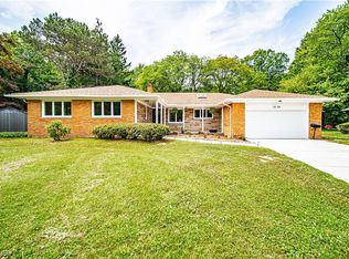 2154 Waynoka Rd, Euclid, OH 44117