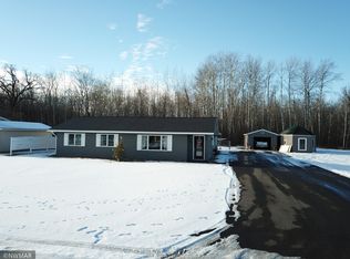 307 6th Ave SW, Warroad, MN 56763