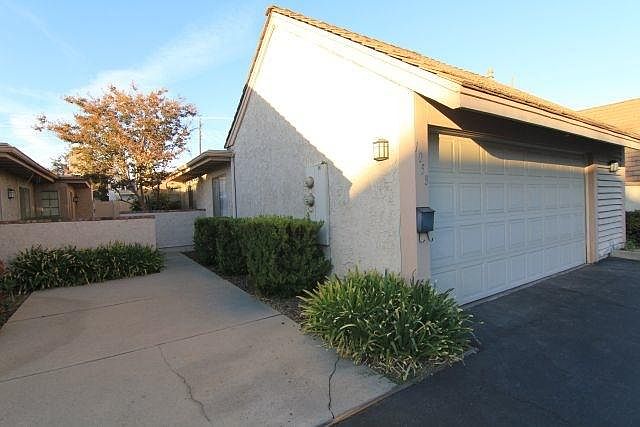 1st image of 1058 N La Breda Ave
