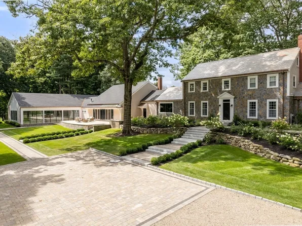 50 Brush Hill Ln, Milton, MA 02186
