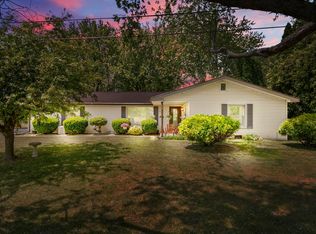 260 S James St, Columbia City, IN 46725