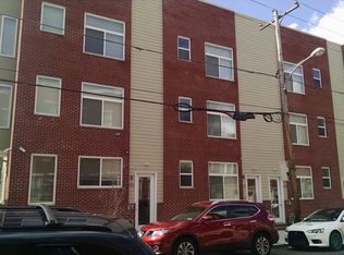 916 N 19th St #2, Philadelphia, PA 19130