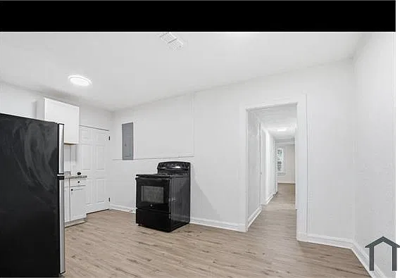 2 bed, $1,400 — Photo 4