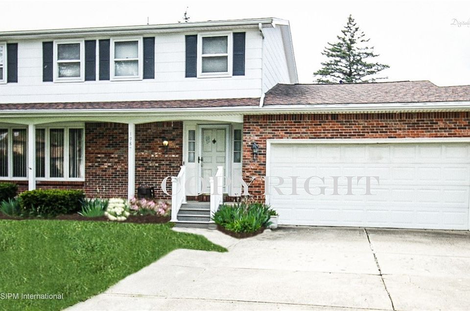 1st image of 198 Sprucewood Ter