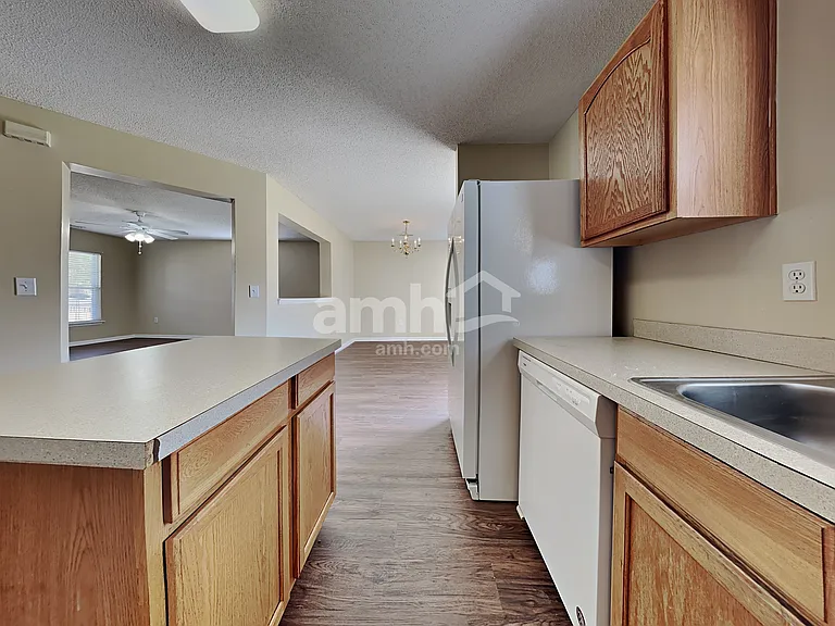 5001 Athol St — Photo 5
