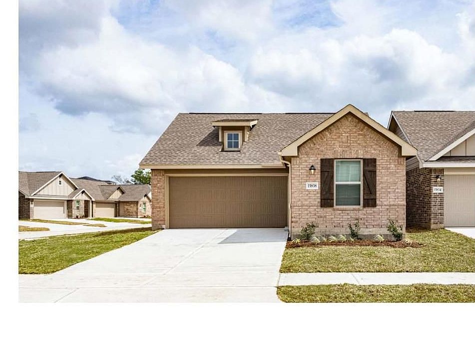 1st image of 15838 Menlow Bend Dr