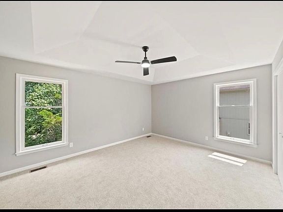 3rd image of 7109 N Indiana Ave
