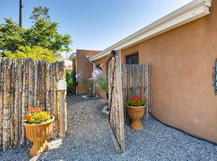 1048 Alto St, Santa Fe, NM 87501