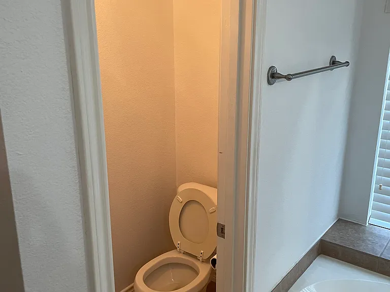 5304 Kathryn Dr — Photo 33