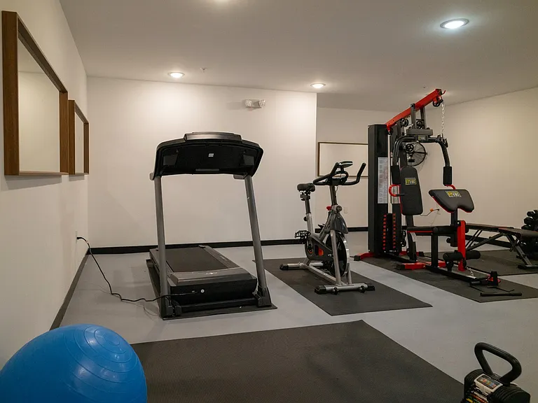 212 Church St #6 — Photo 10