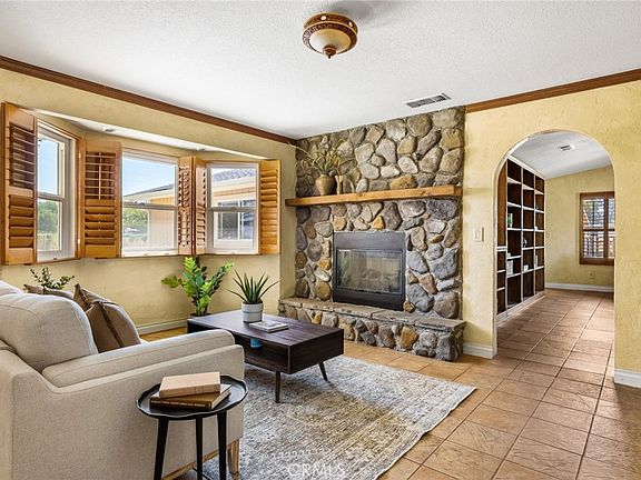 3rd image of 5955 Whispering Oak Way