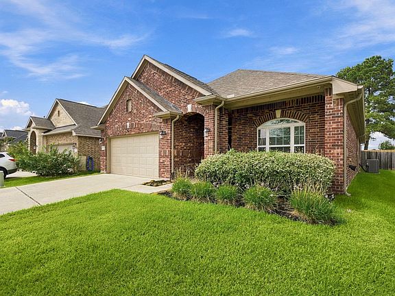 2nd image of 19049 Villa Ln
