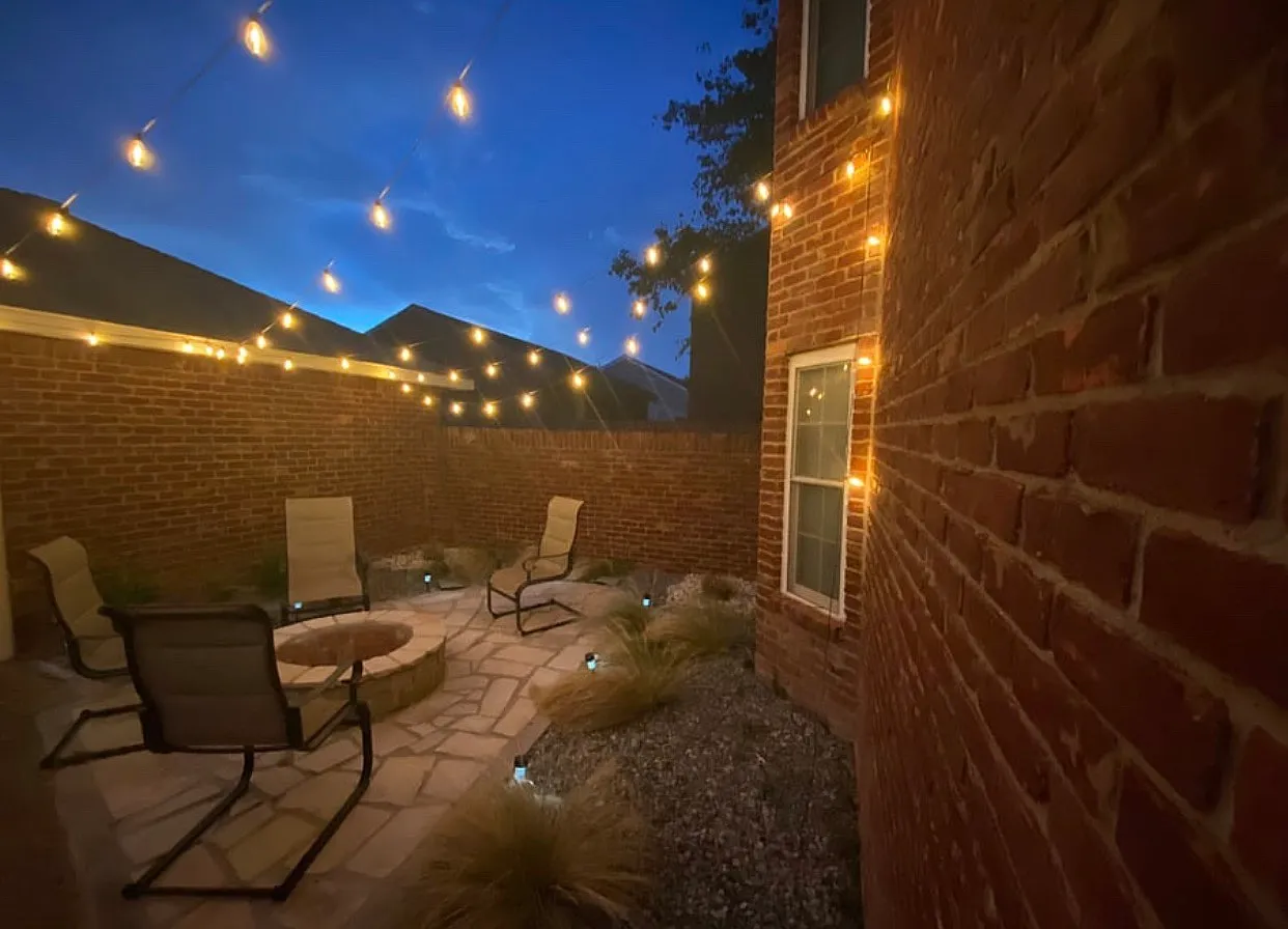 3 bed, 2.5 bath, 1712 sqft, $4,290 — Photo 2