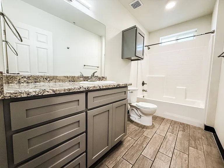 195 N 17th Ave #102 — Photo 12