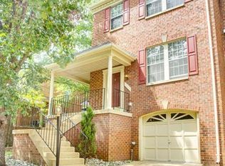 1454 Park Garden Ln, Reston, VA 20194