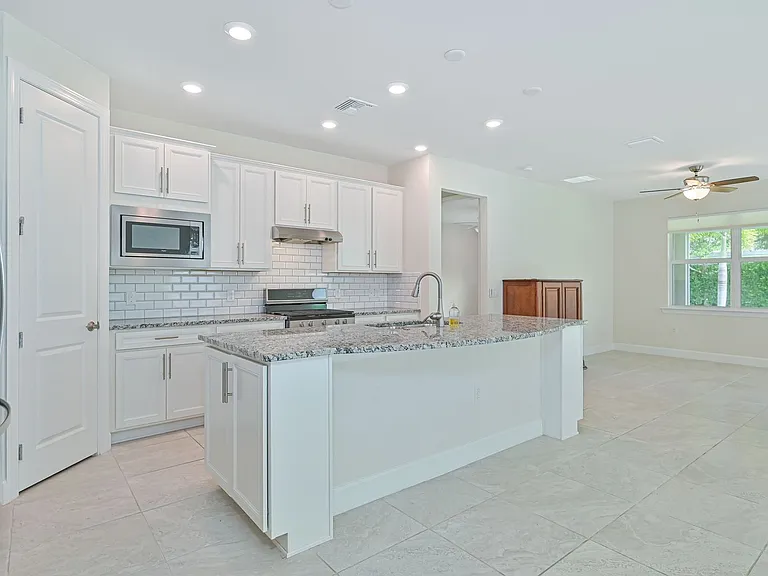 10530 Otter Key Ln — Photo 10