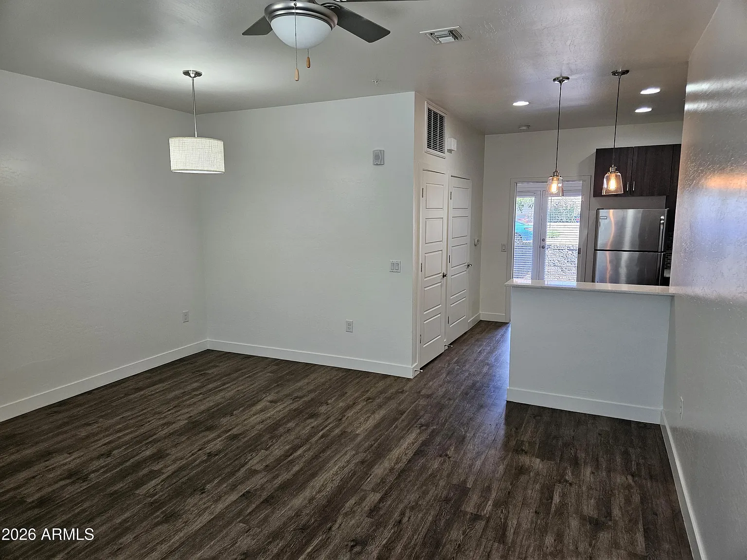 1 bed, 1.0 bath, 730 sqft, $1,399 — Photo 1
