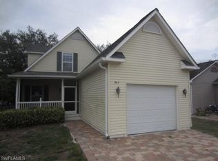 441 Leawood Cir, Naples, FL 34104