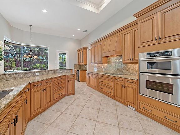 4th image of 18590 Verona Lago Dr