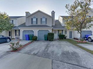 195 E Wexford Dr, Suffolk, VA 23434