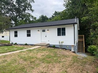 411 Crescent Rd, Beckley, WV 25801