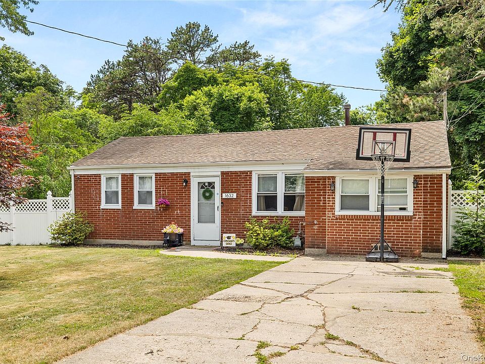 1st image of 1632 N Thompson Drive
