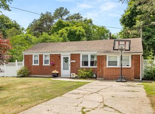 1632 N Thompson Drive, Bay Shore, NY 11706