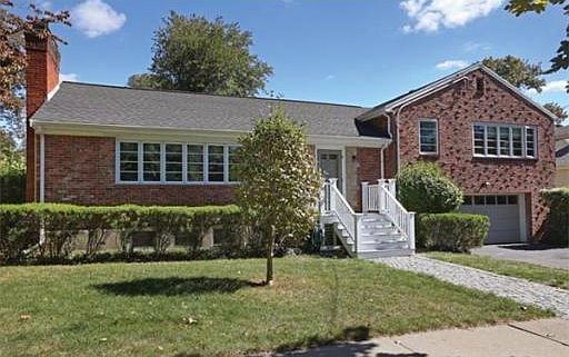 2nd image of 19 Helene Rd