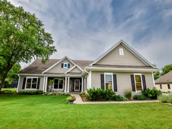 S74W15171 Applewood Ln, Muskego, WI 53150