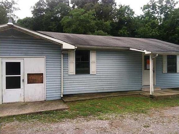 2nd image of 1112 E Highway 136