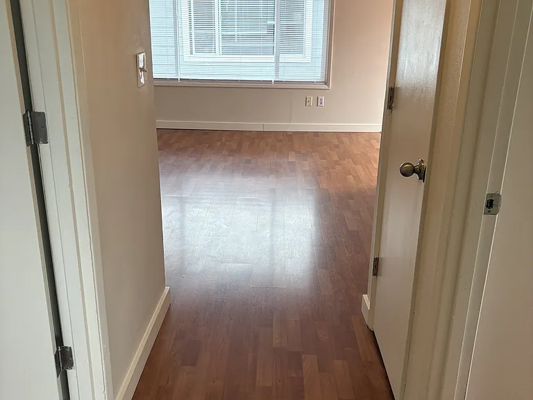 8220 N Edison St — Photo 13