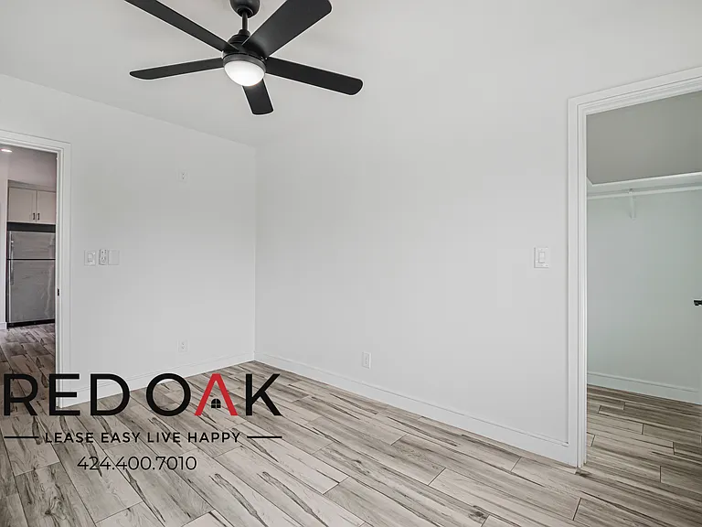 836 N Van Ness Ave #A — Photo 15