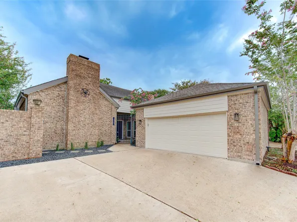 14207 Stokesmount Dr, Houston, TX 77077