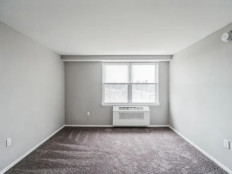 The Revere Apartments — Photo 7
