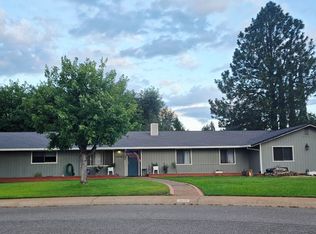 4850 Amanda Dr, Redding, CA 96002