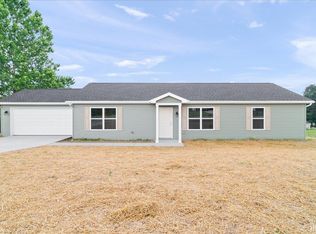 6099 W Stalheim Ave, Owensville, IN 47665